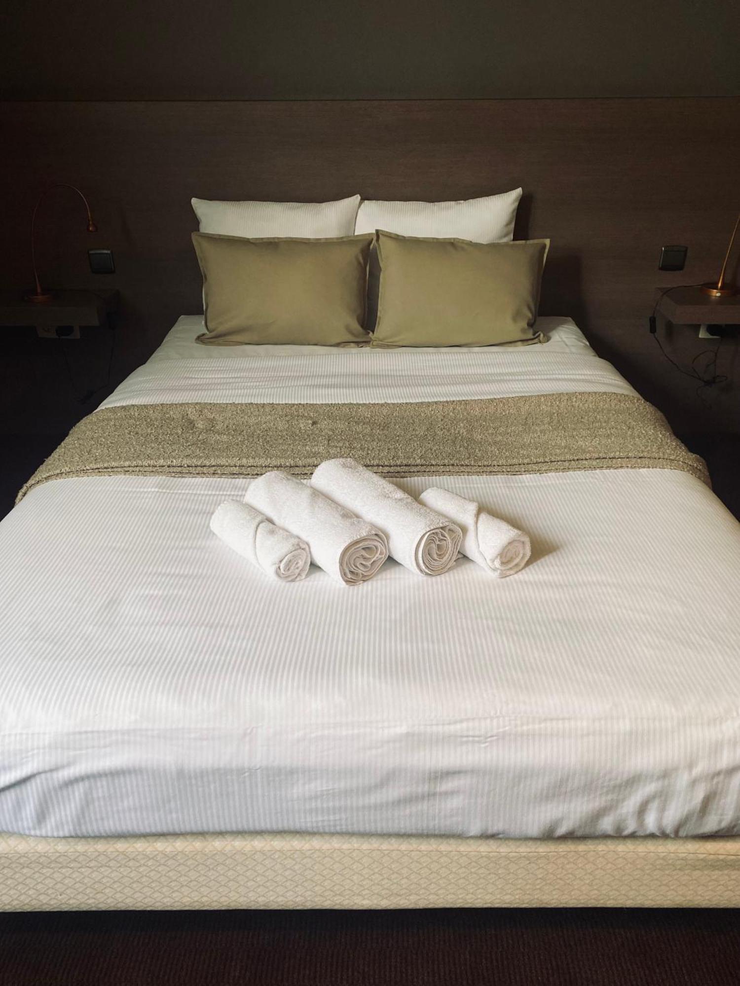 Hotel בורנם מראה חיצוני תמונה