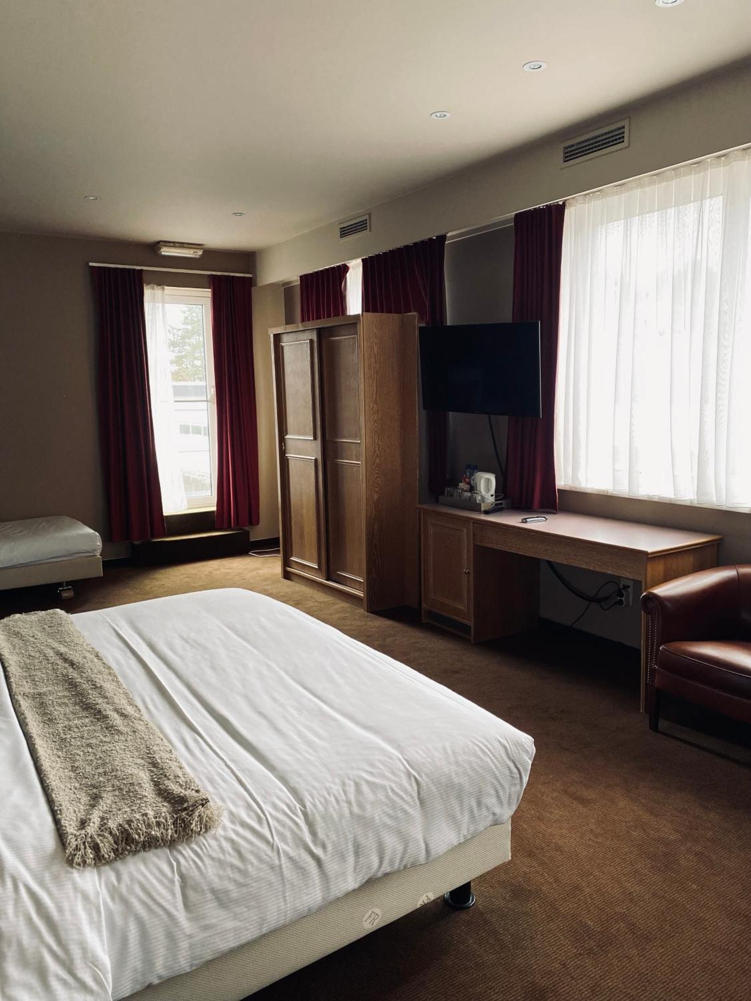 Hotel בורנם מראה חיצוני תמונה