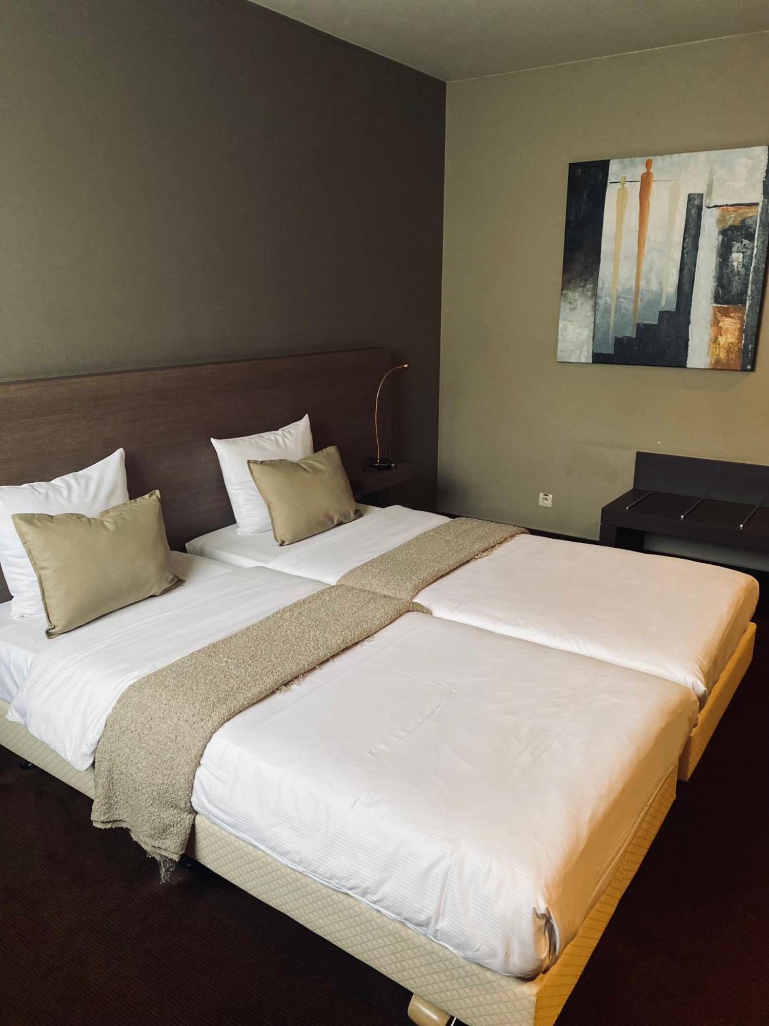 Hotel בורנם מראה חיצוני תמונה