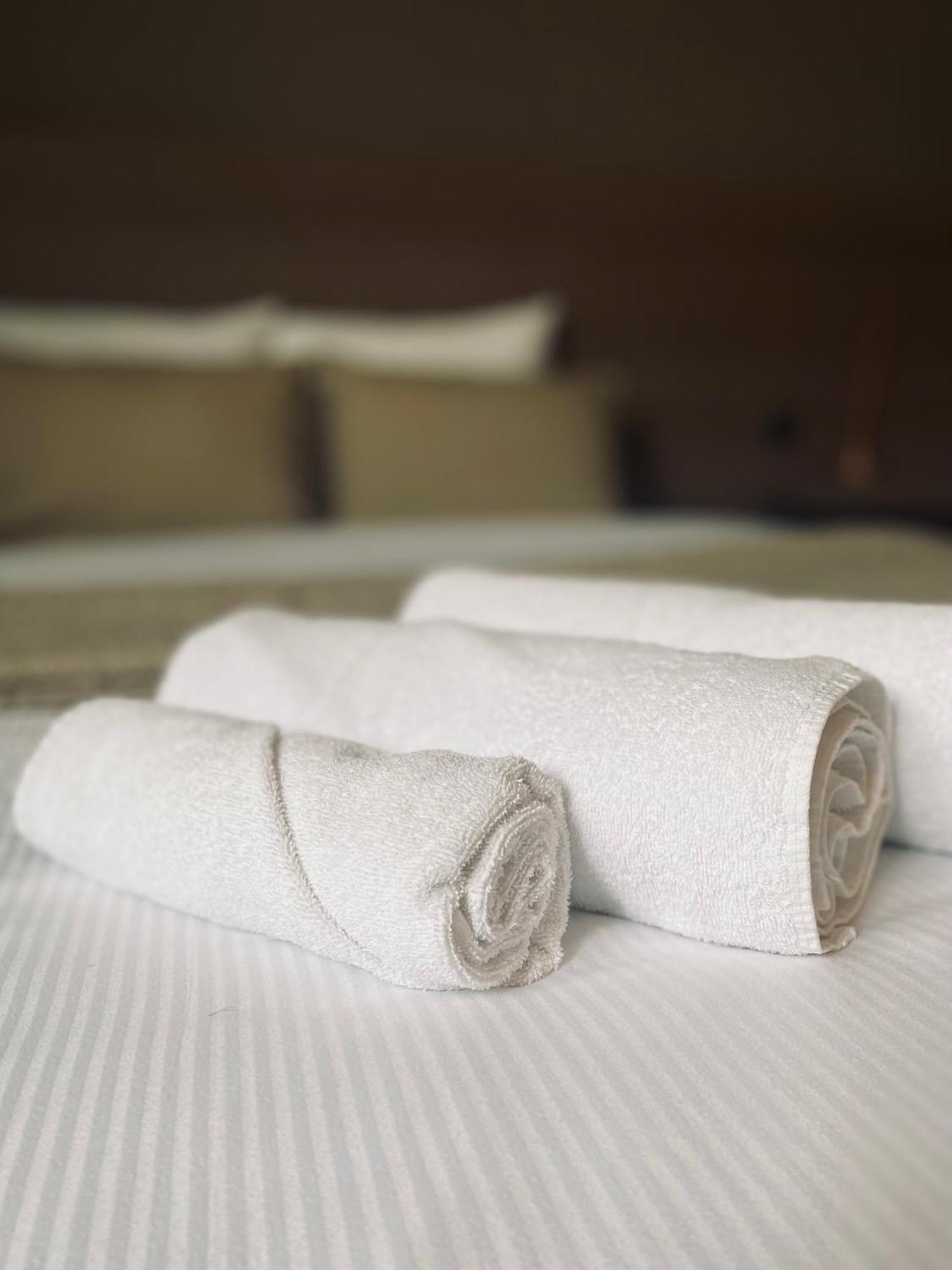 Hotel בורנם מראה חיצוני תמונה