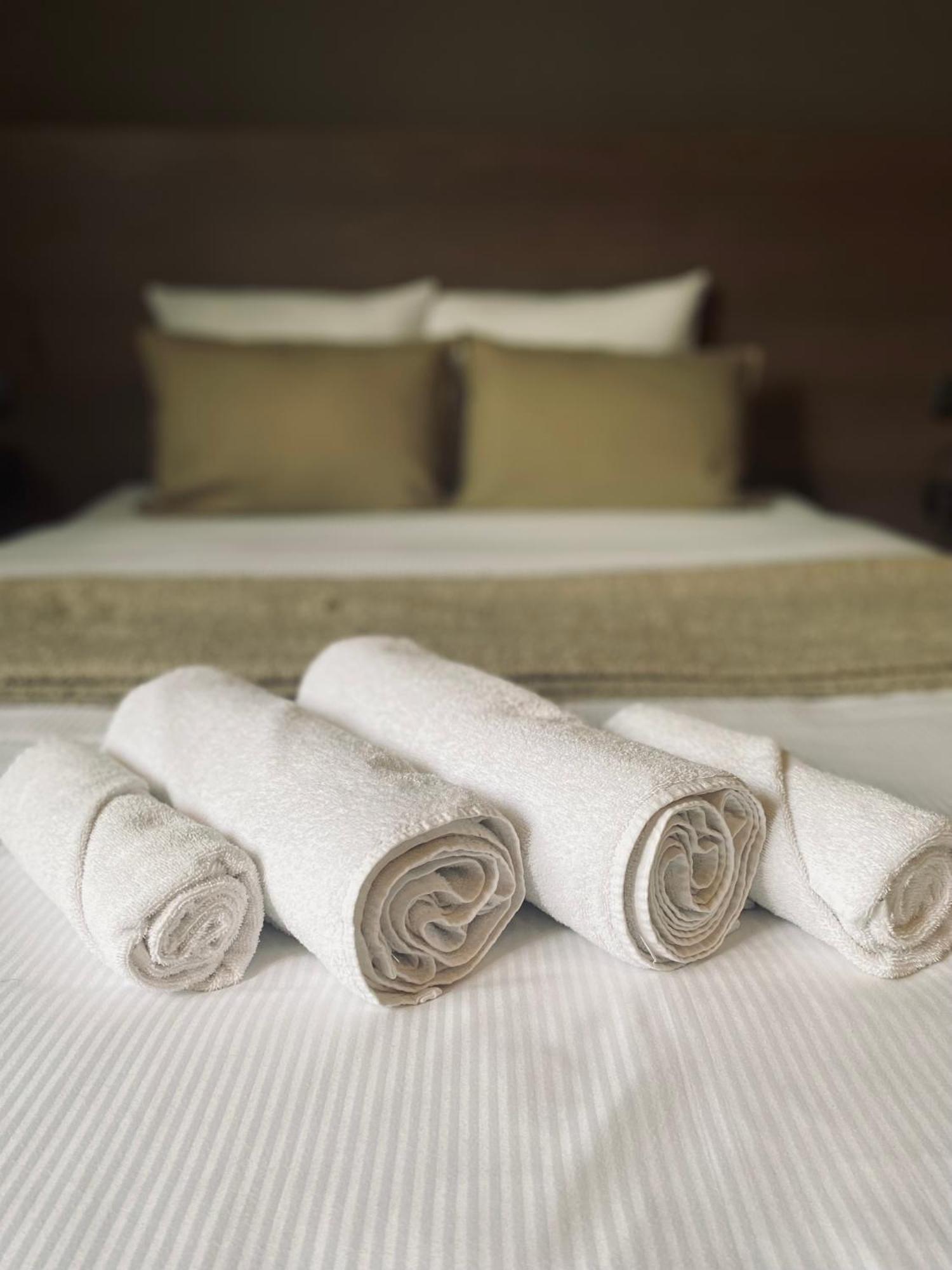 Hotel בורנם מראה חיצוני תמונה