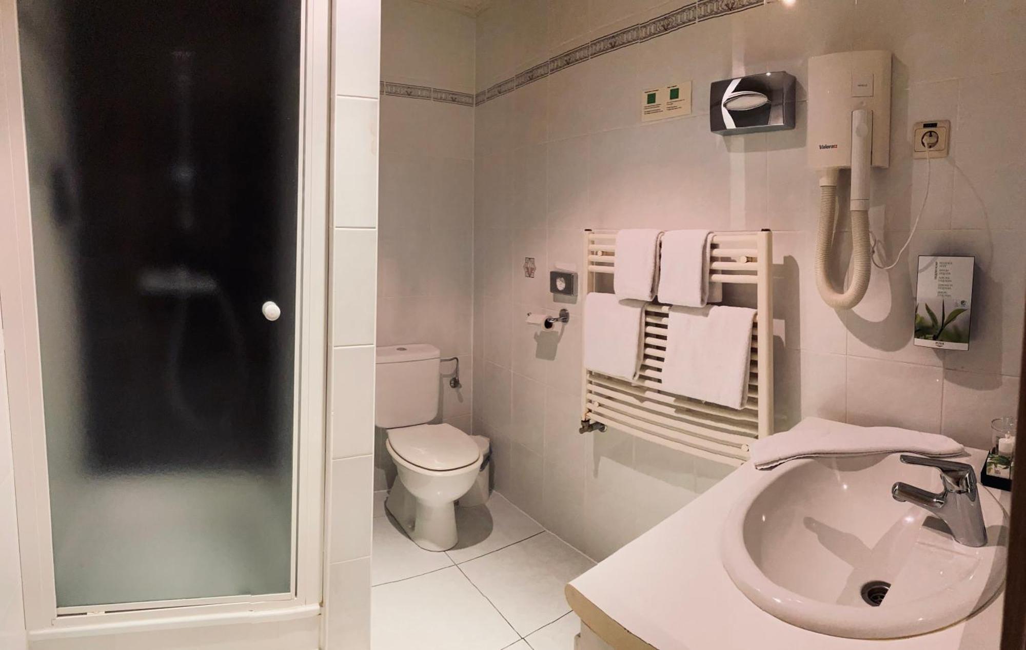 Hotel בורנם מראה חיצוני תמונה