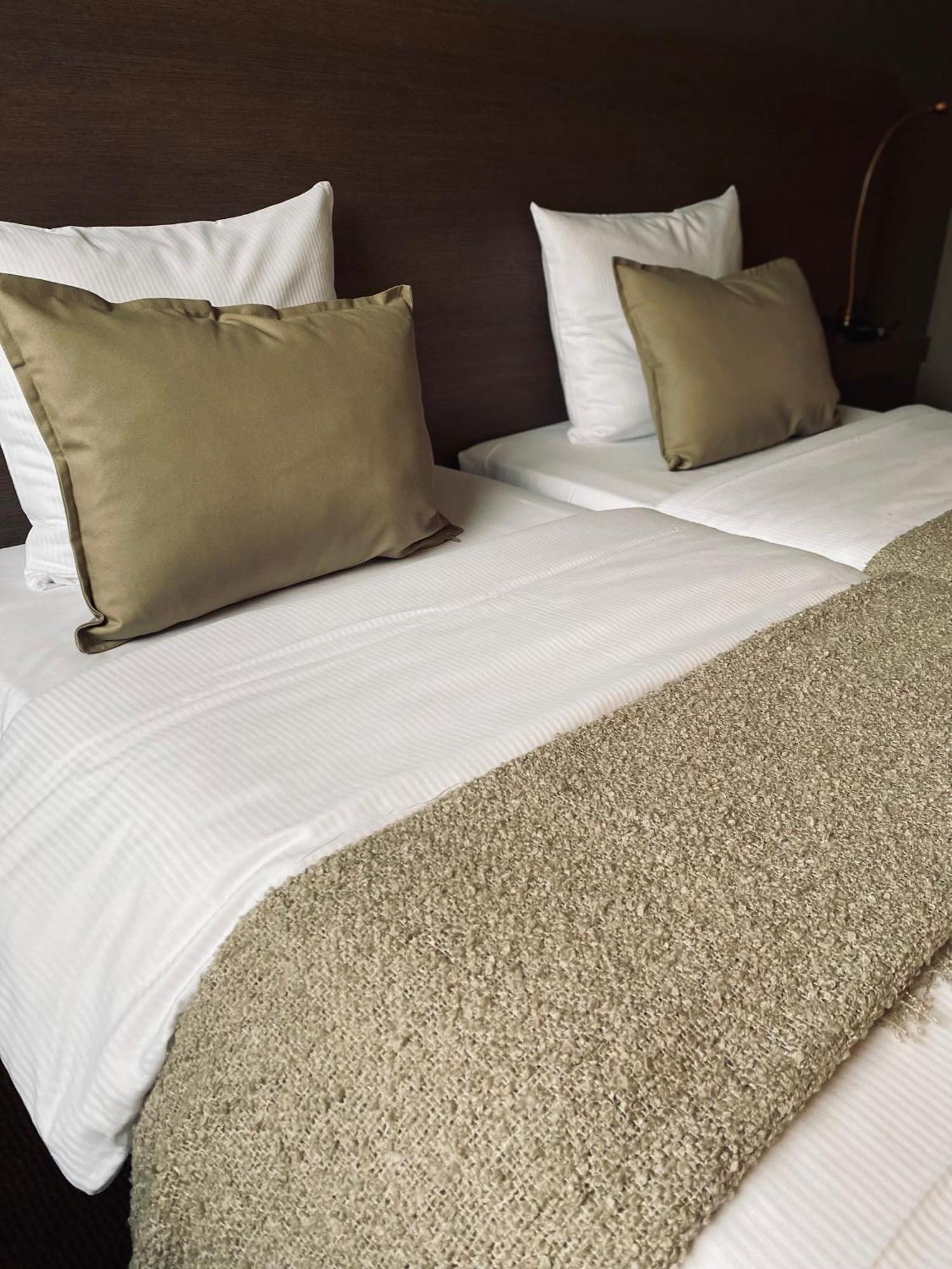 Hotel בורנם מראה חיצוני תמונה